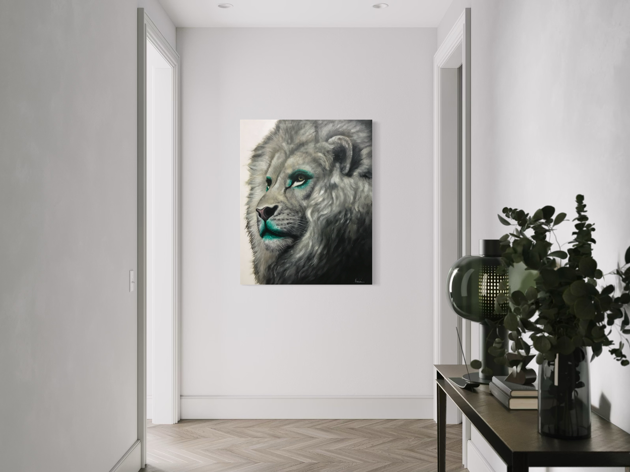 Een schilderij met een leeuw