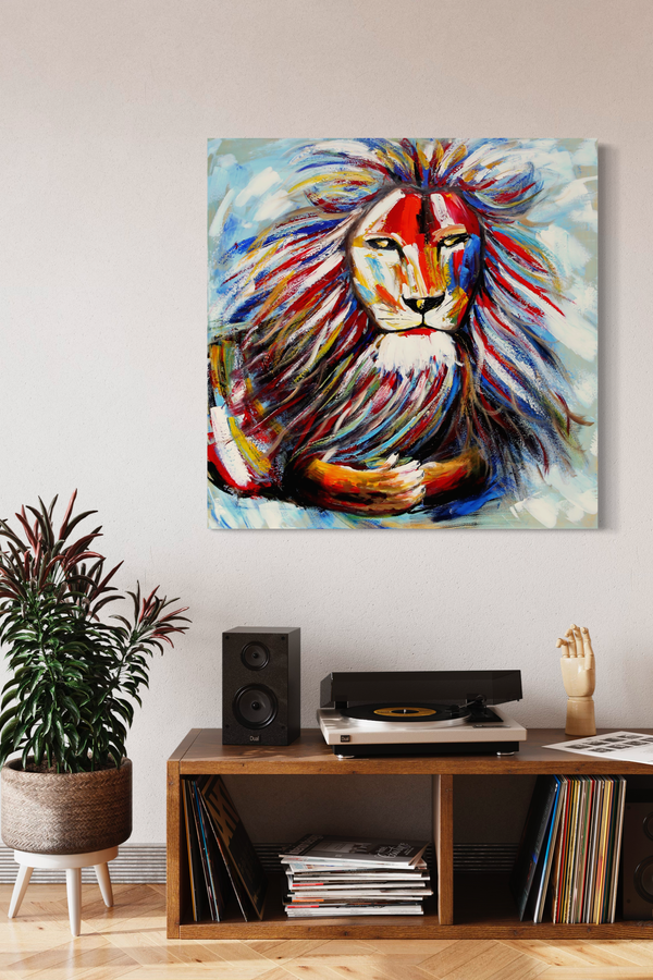 Een schilderij met een leeuw