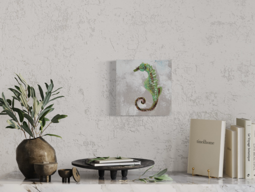 Een schilderij met een zeepaardje